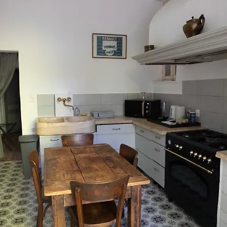 Notre Dame Des Anges Apartment *